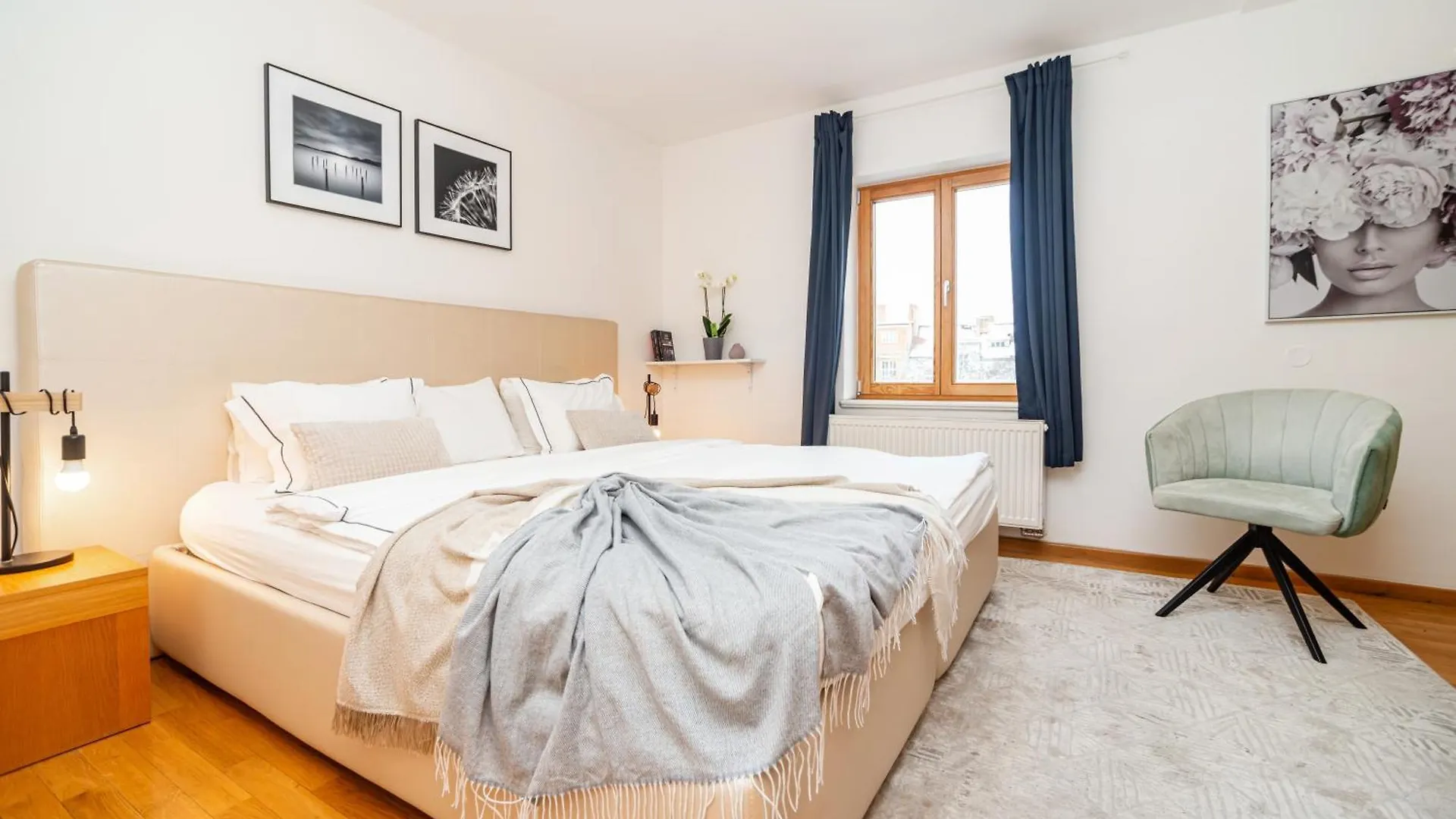 Lavish And Chic Duplex Apartment Praag