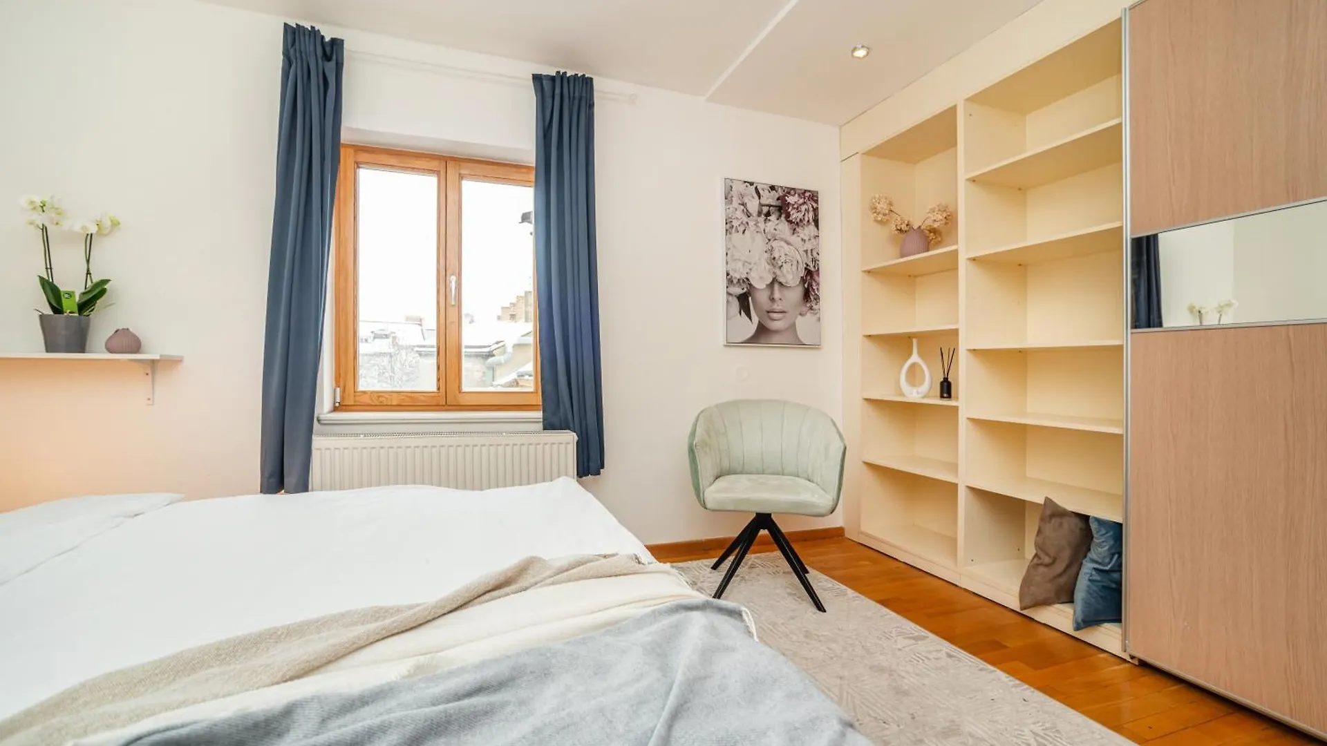 Lavish And Chic Duplex Apartment Praag Tsjechië