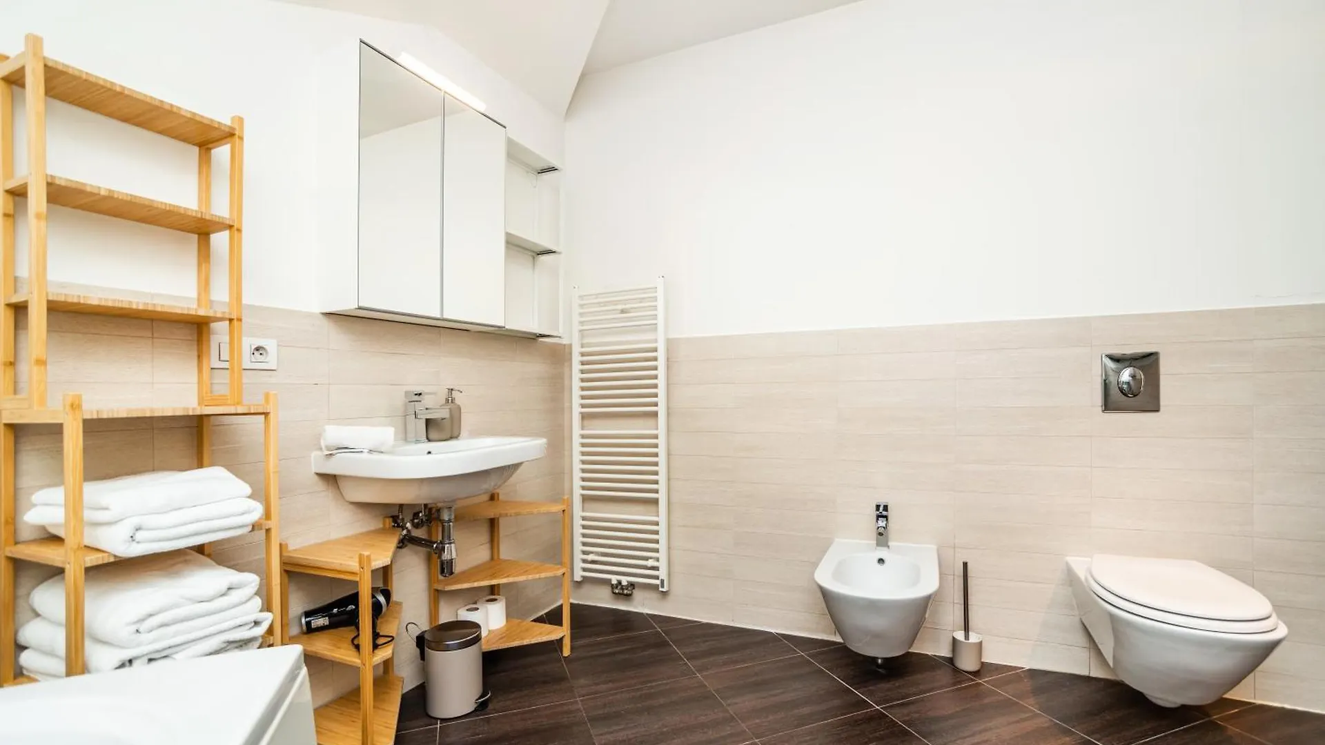 Lavish And Chic Duplex Apartment Praag 0*,