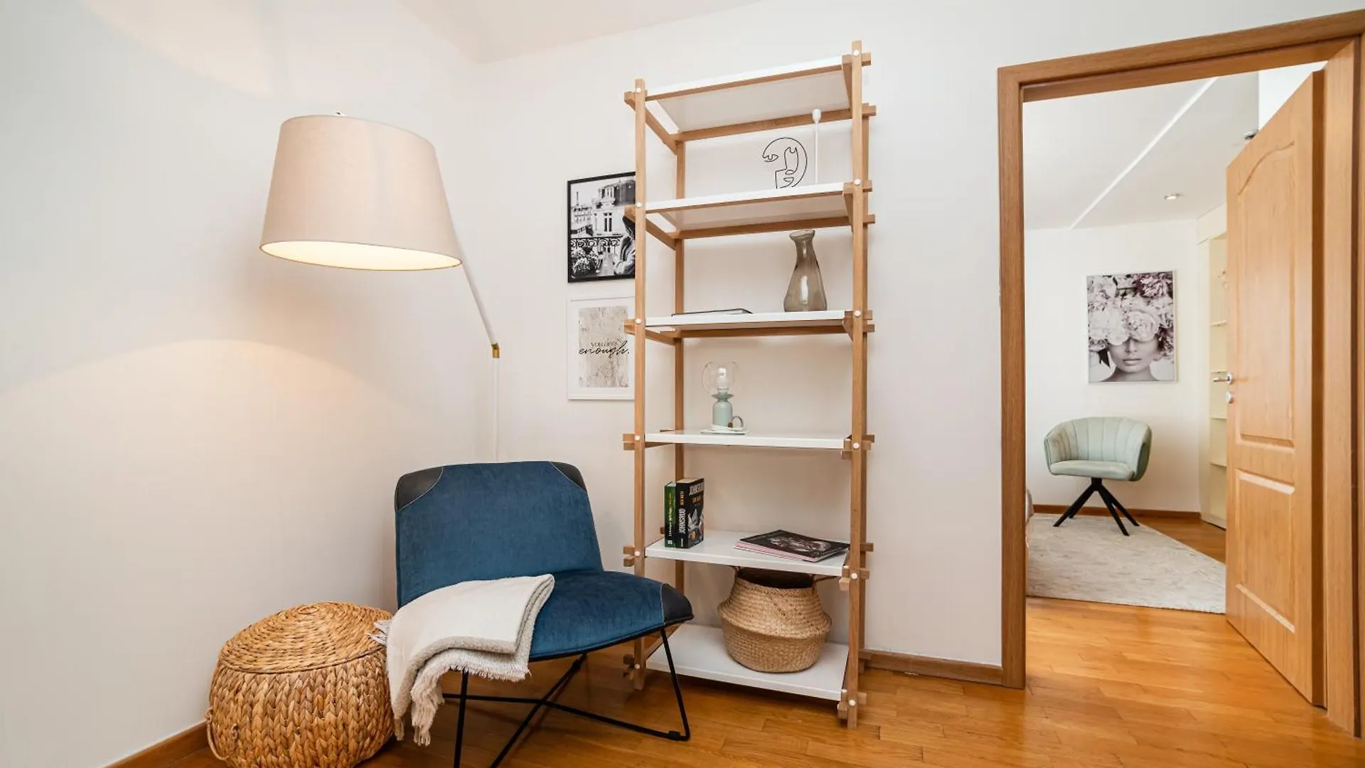Lavish And Chic Duplex Apartment Прага Чехия
